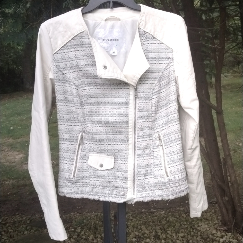 Maurices Moto Jacket, faux leather size M, GUC